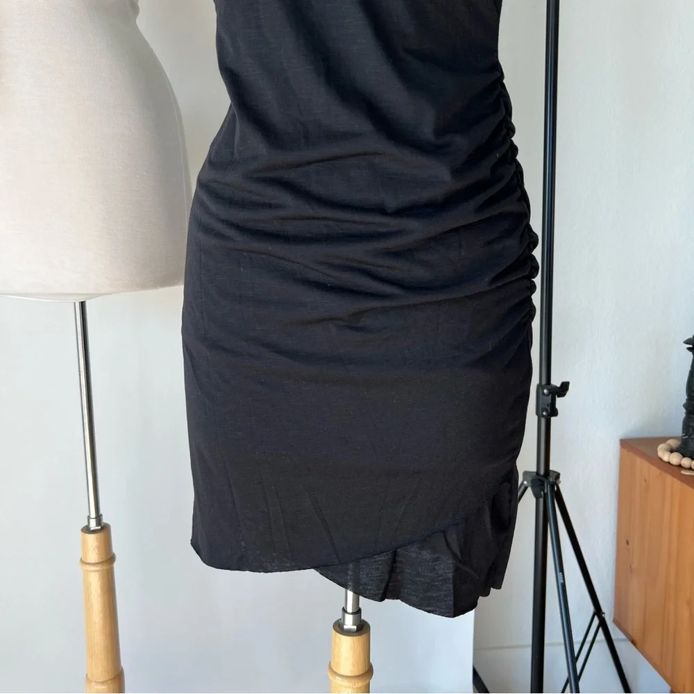 SOLD ❌ SHORT SLEEVE BLACK BASIC DRESS - Picture 4 of 7